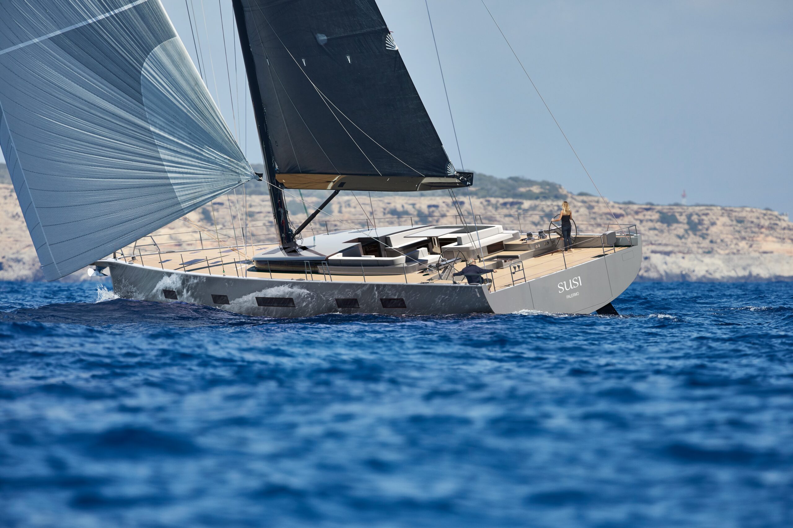 YYachts New Y8 Premieres at Palma Boat Show